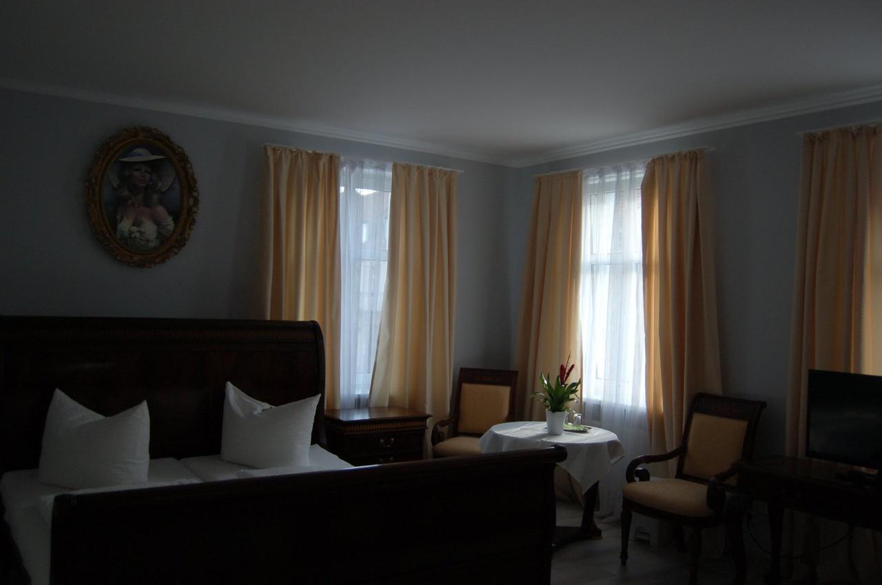 Ratskeller Hotel&Restaurant Lindow Eksteriør bilde